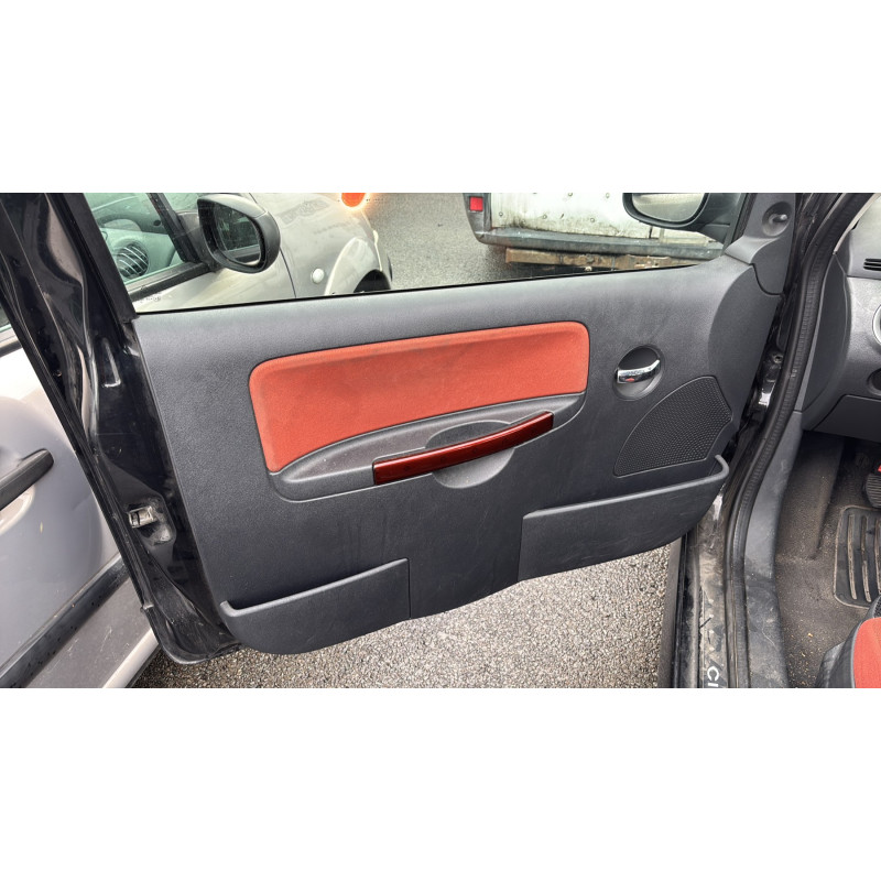 Vitre avant gauche CITROEN C2 Photo n°13