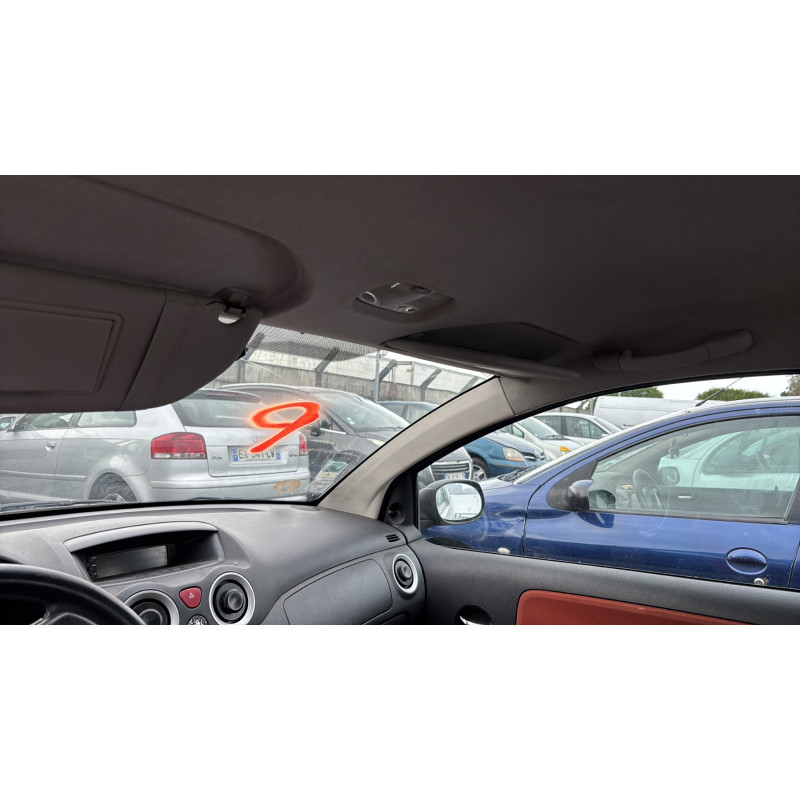 Vitre avant gauche CITROEN C2 Photo n°18
