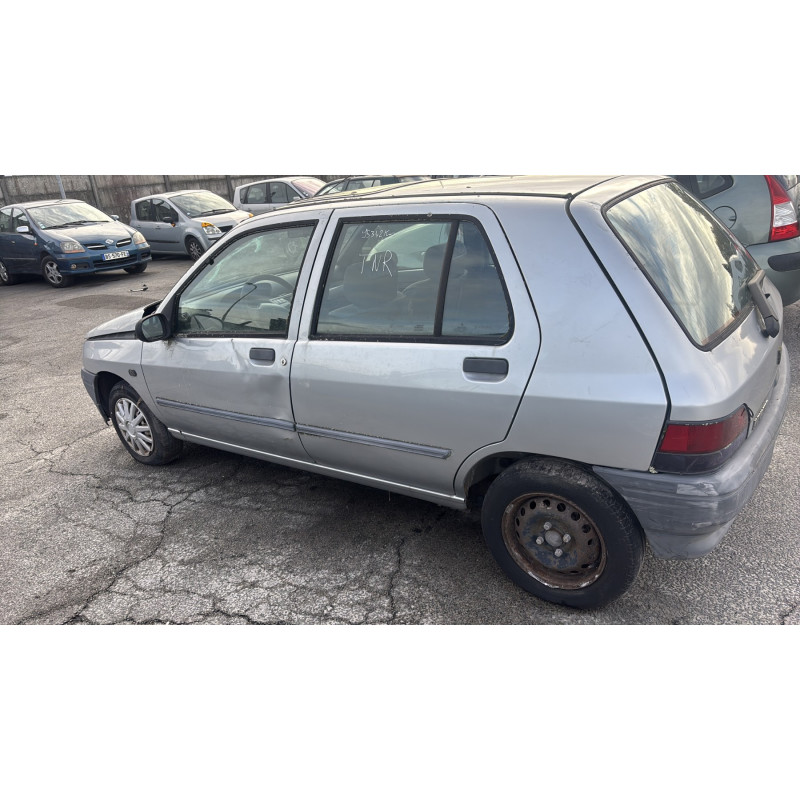 Feu arriere principal droit (feux) RENAULT CLIO 1 Photo n°9