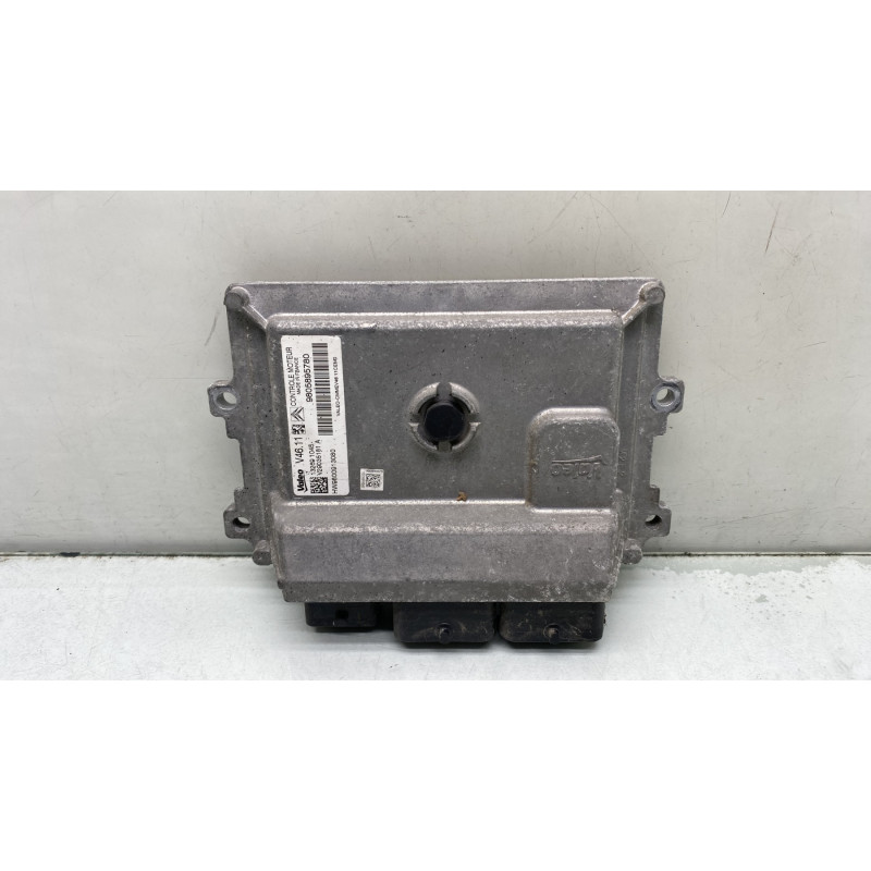 Calculateur moteur PEUGEOT 208 1 Photo n°1