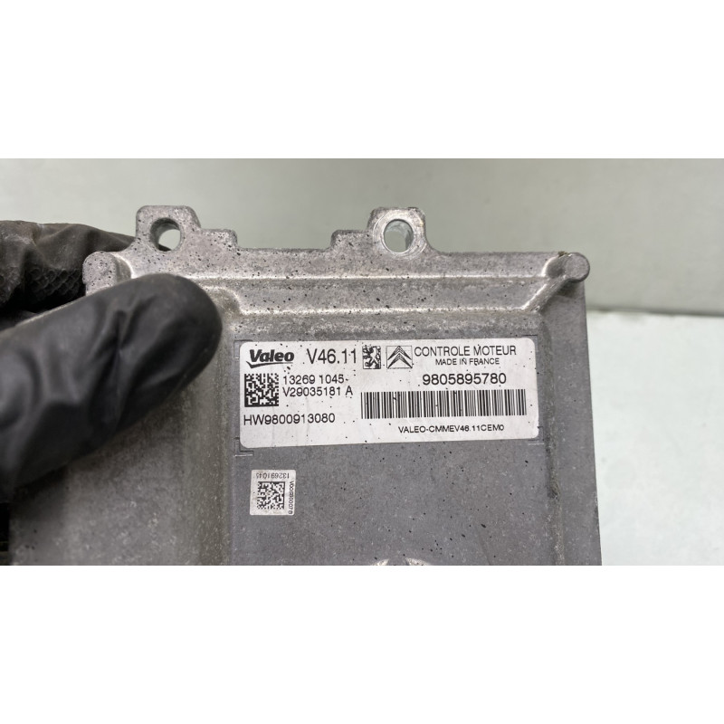 Calculateur moteur PEUGEOT 208 1 Photo n°2