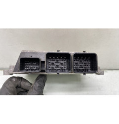 Calculateur moteur PEUGEOT 208 1
