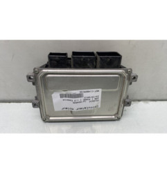 Calculateur moteur PEUGEOT 208 1