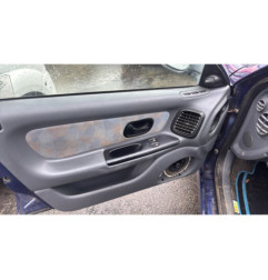 Vitre arriere gauche RENAULT LAGUNA 1