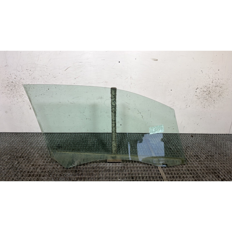 Vitre avant gauche PEUGEOT 208 1 Photo n°4