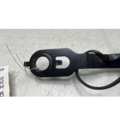 Attache ceinture avant gauche PEUGEOT 208 1
