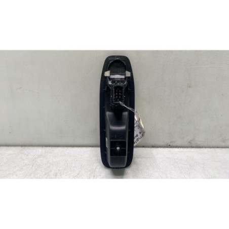 Interrupteur de leve vitre avant droit PEUGEOT 208 1
