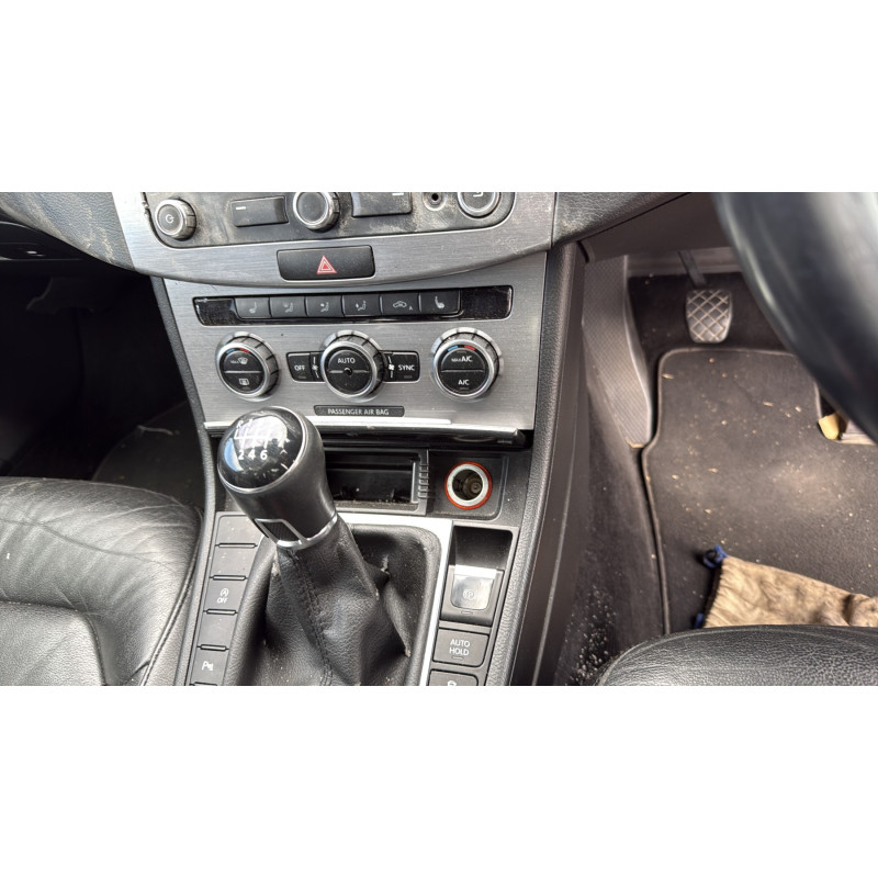 Trappe d'essence VOLKSWAGEN PASSAT 6 Photo n°14