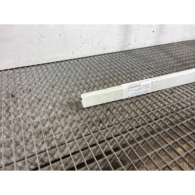 Baguette de porte avant droite RENAULT TWINGO 2 Photo n°2