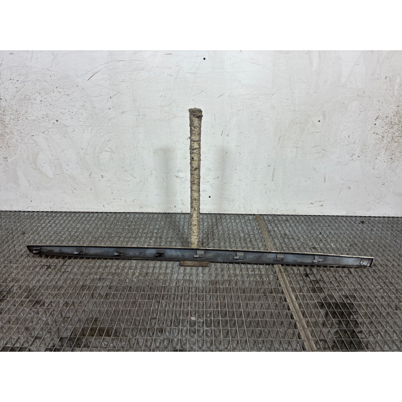 Baguette de porte avant droite RENAULT TWINGO 2 Photo n°4