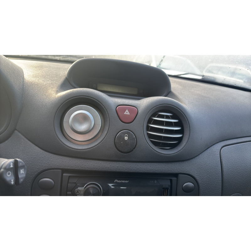 Custode arriere droit CITROEN C2 Photo n°17