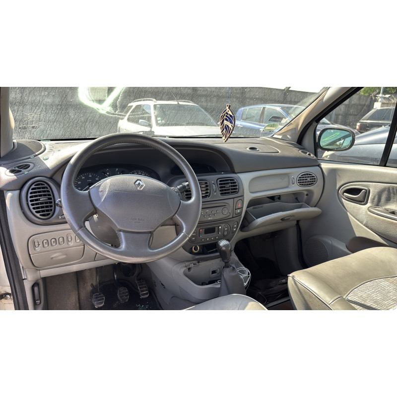 Pedale d'embrayage RENAULT SCENIC 1 Photo n°16