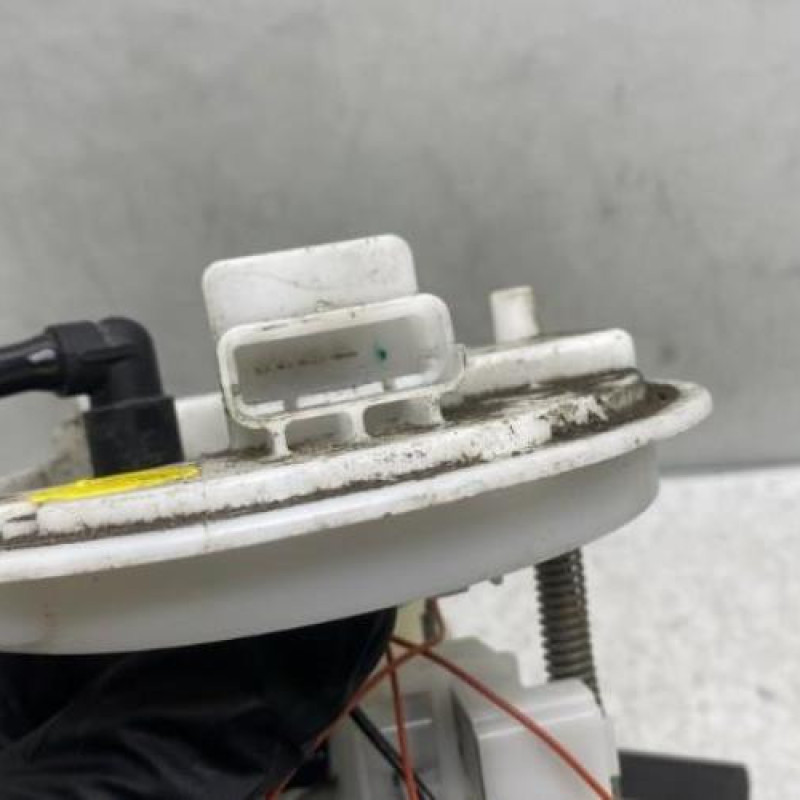Pompe à carburant OPEL CORSA E Photo n°3