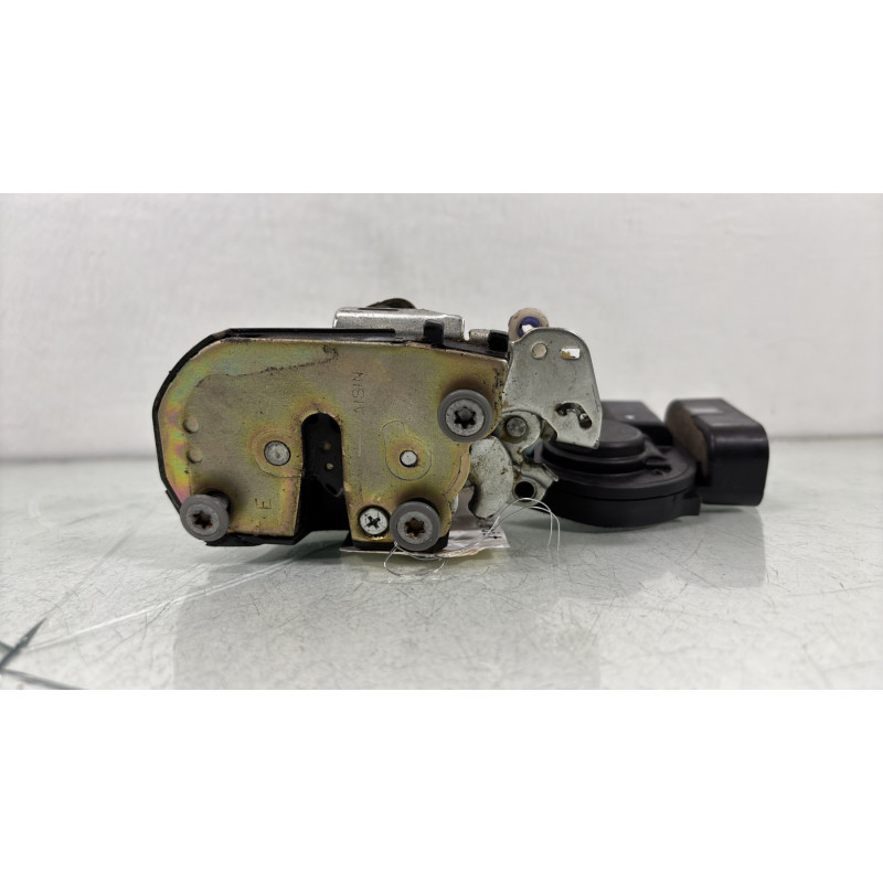 Serrure avant droit TOYOTA RAV4 2 Photo n°3