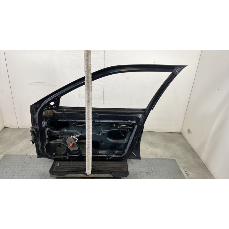 Porte avant droit RENAULT SAFRANE Photo n°7