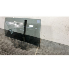 Vitre arriere droit PEUGEOT 2008 1