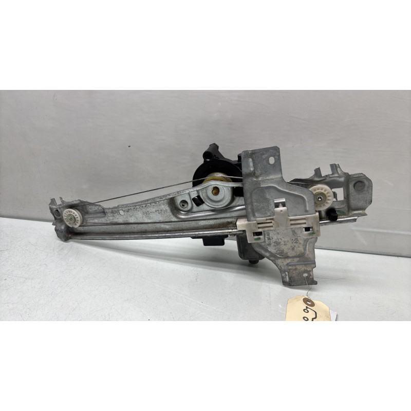 Leve vitre electrique arriere gauche PEUGEOT 2008 1 Photo n°1