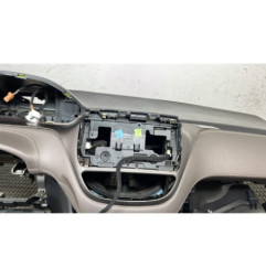 Planche de bord complete PEUGEOT 2008 1
