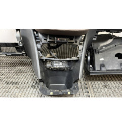 Planche de bord complete PEUGEOT 2008 1