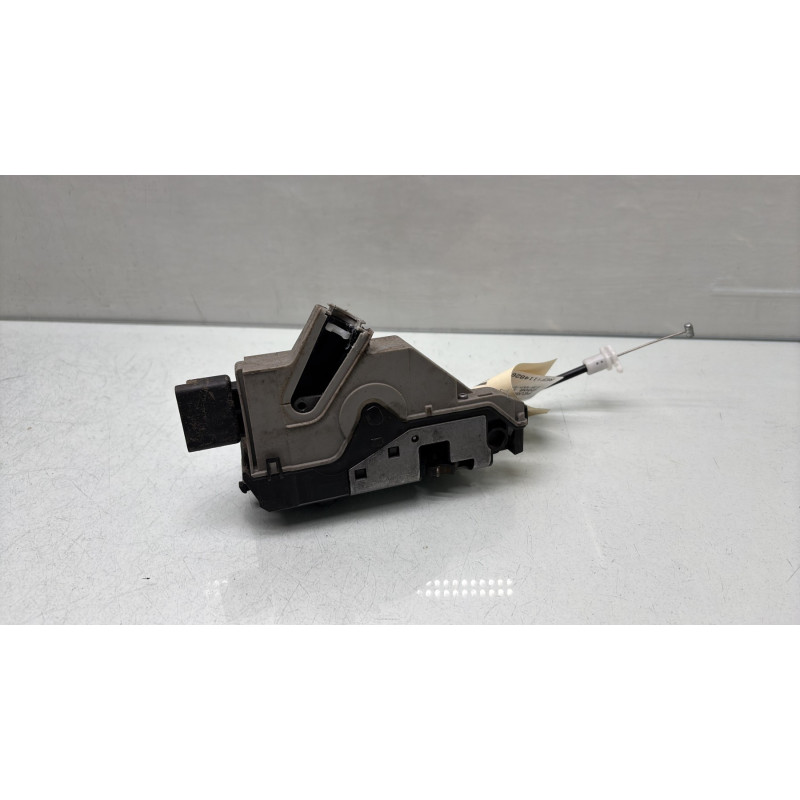 Serrure arriere droit PEUGEOT 2008 1 Photo n°4