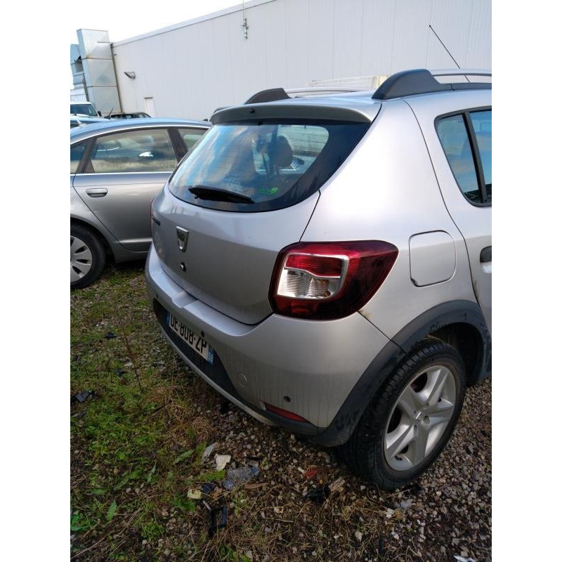 Pare boue arriere droit DACIA SANDERO 2 Photo n°8