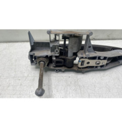 Poignee porte avant gauche PEUGEOT 208 1