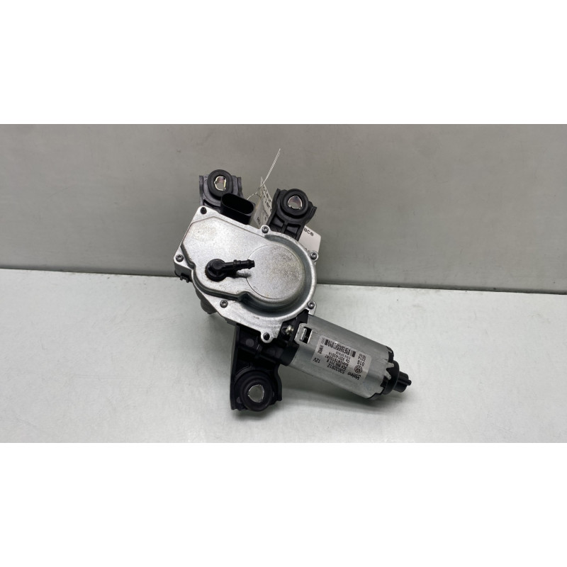 Moteur essuie glace arriere VOLKSWAGEN PASSAT 6 Photo n°2