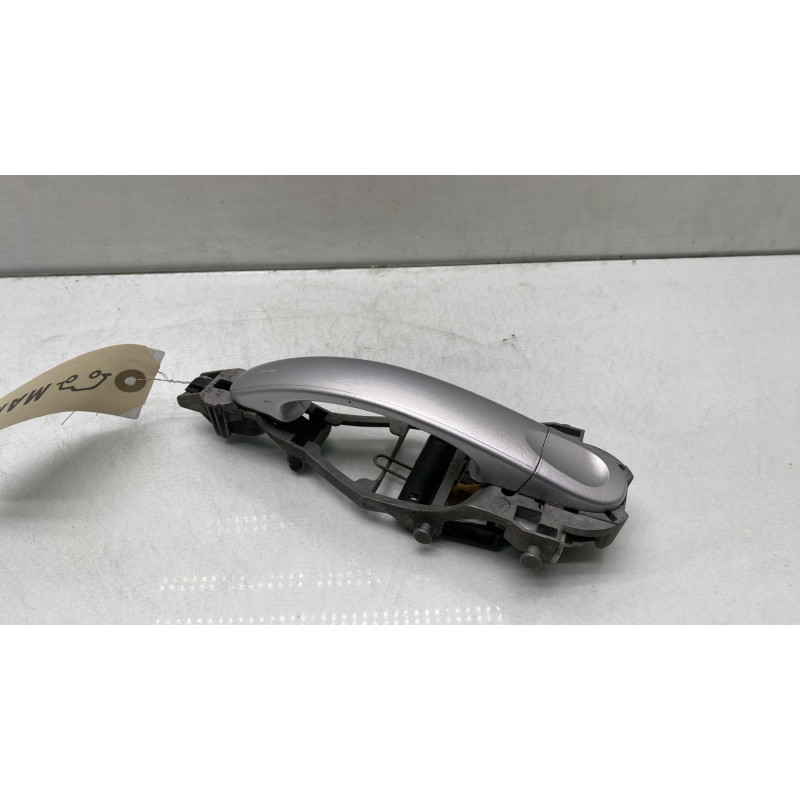 Poignee porte arriere droit VOLKSWAGEN GOLF 6 Photo n°2
