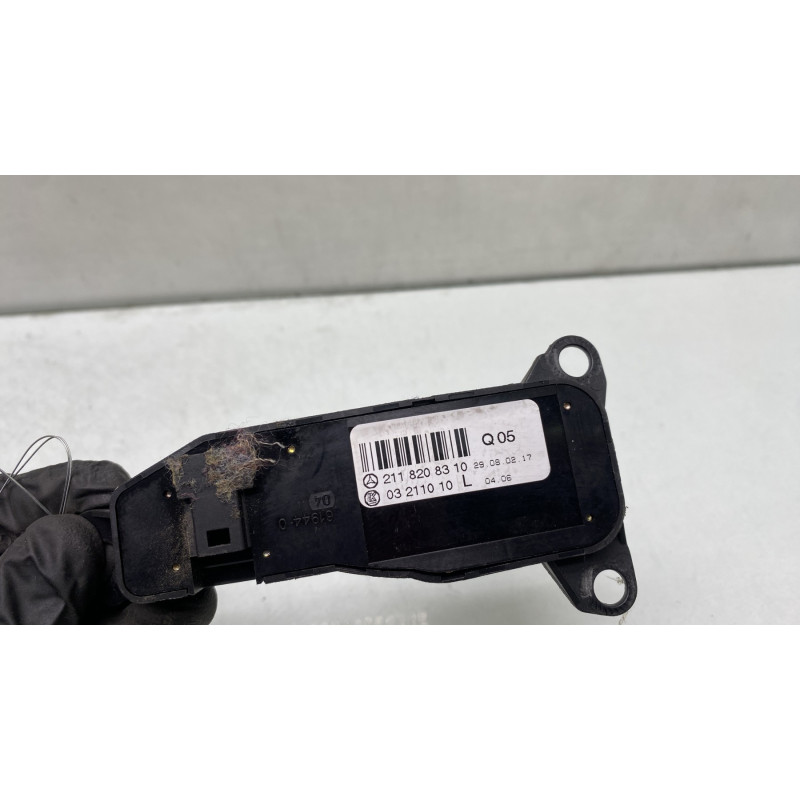 Commande retroviseurs MERCEDES CLASSE E 211 Photo n°3