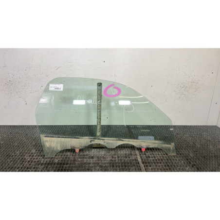 Vitre avant droit TOYOTA RAV4 2 Photo n°1