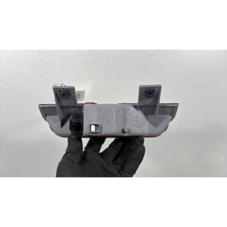 Feu arriere stop central TOYOTA RAV4 2