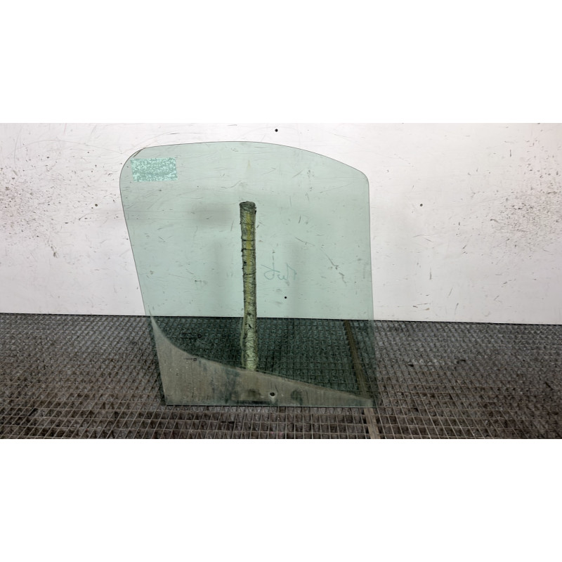 Vitre avant gauche RENAULT TRAFIC 2 Photo n°4