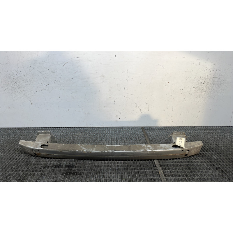 Renfort pare choc arriere (traverse) TOYOTA COROLLA VERSO 2 Photo n°4