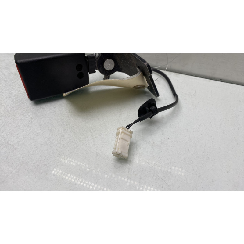 Attache ceinture arriere gauche PEUGEOT 308 2 Photo n°3