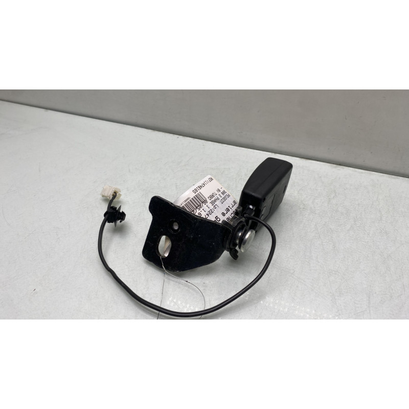 Attache ceinture arriere gauche PEUGEOT 308 2 Photo n°4