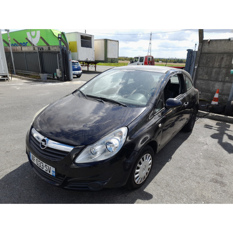 Calandre OPEL CORSA D Photo n°8