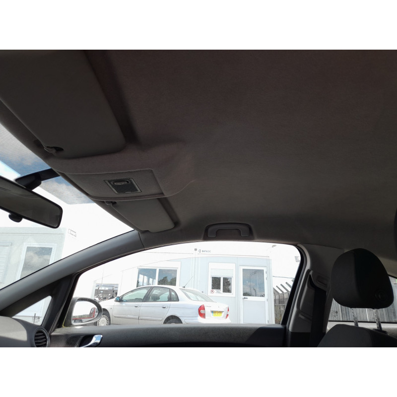 Calandre OPEL CORSA D Photo n°17