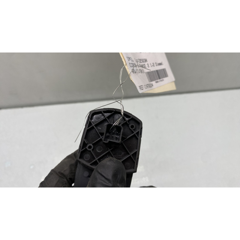 Interrupteur de leve vitre avant droit OPEL CORSA D Photo n°4