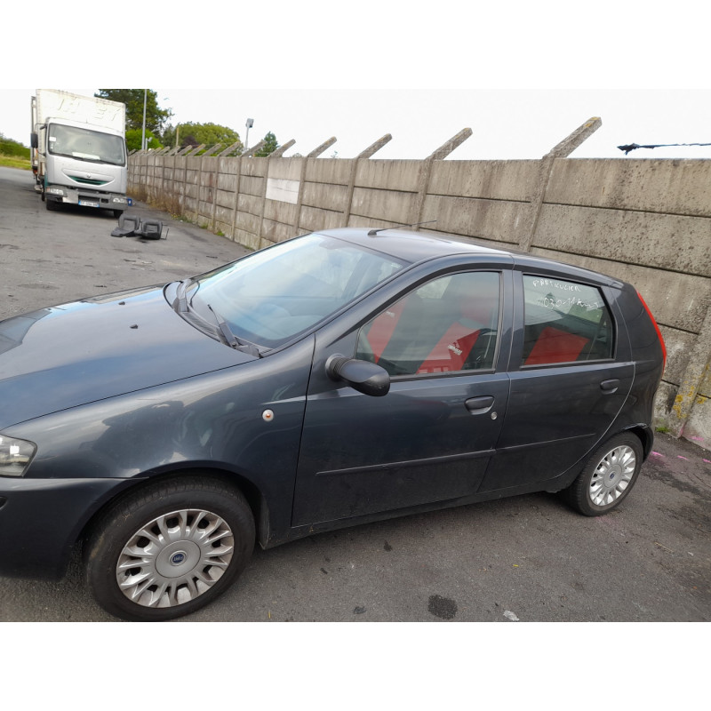 Aile avant droit FIAT PUNTO 2 Photo n°13