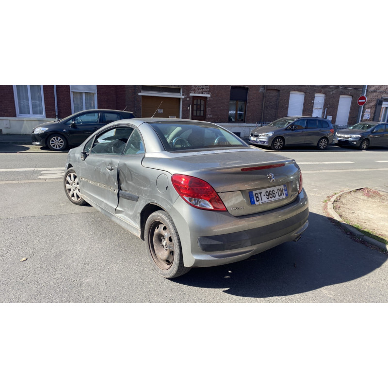 Vitre avant droit PEUGEOT 207 Photo n°7
