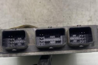 Calculateur moteur RENAULT CLIO 3