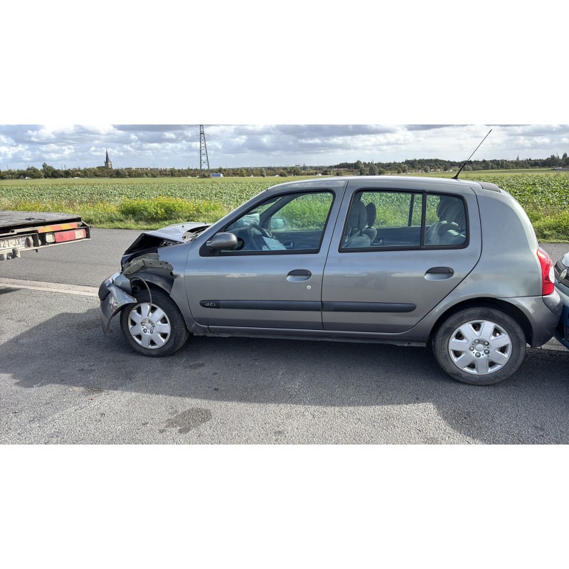 Poignee porte arriere gauche RENAULT CLIO 2 Photo n°16