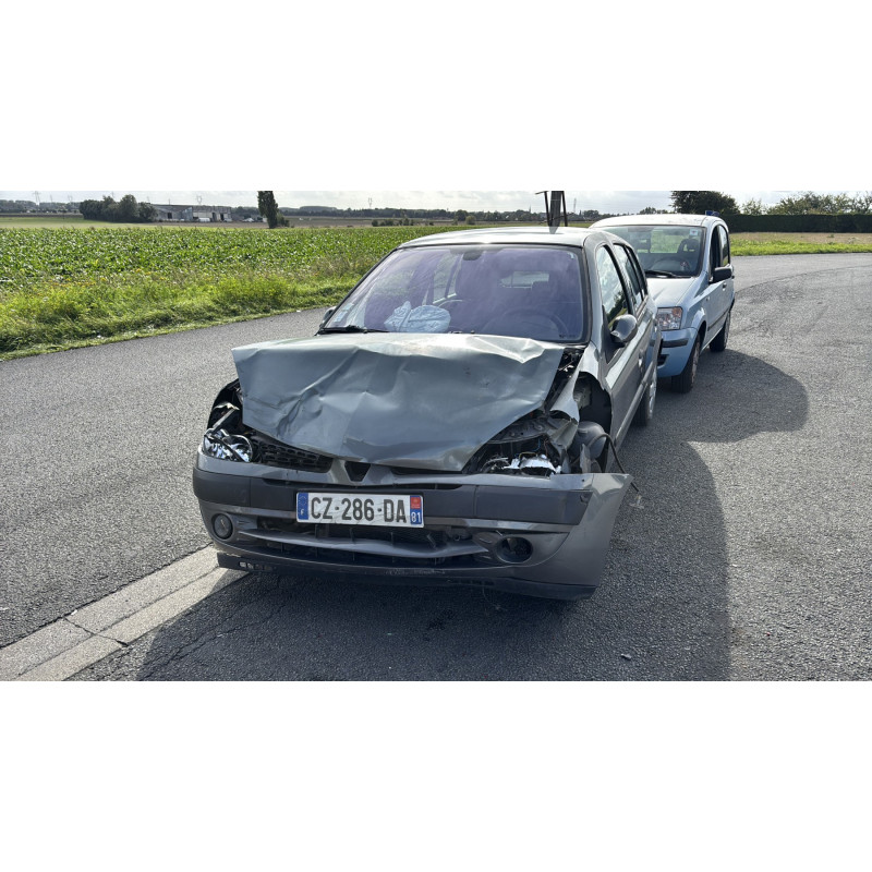 Compteur RENAULT CLIO 2 Photo n°17
