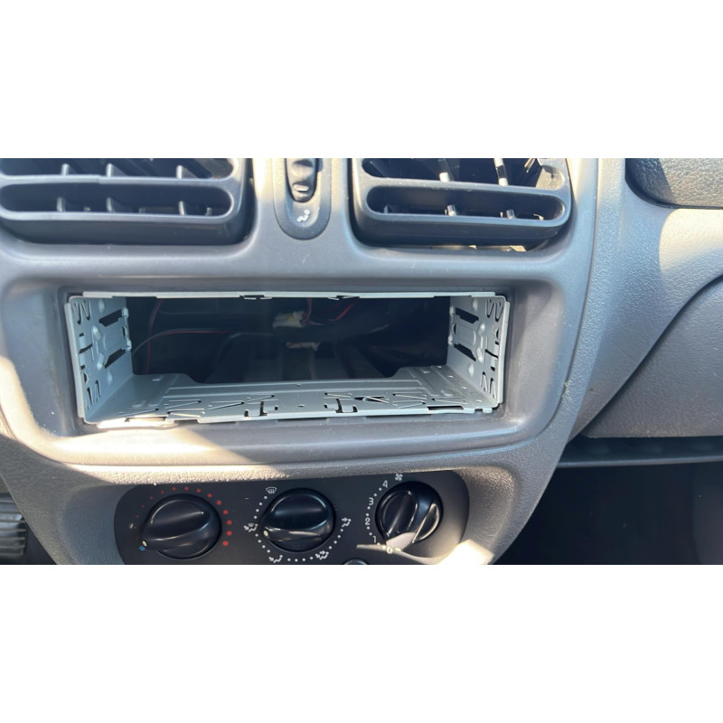 Bouchon de carburant RENAULT CLIO 2 Photo n°8