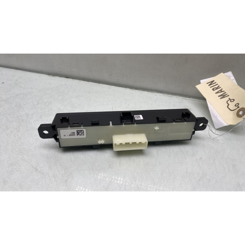 Bouton de warning DACIA SANDERO 3 STEPWAY Photo n°2