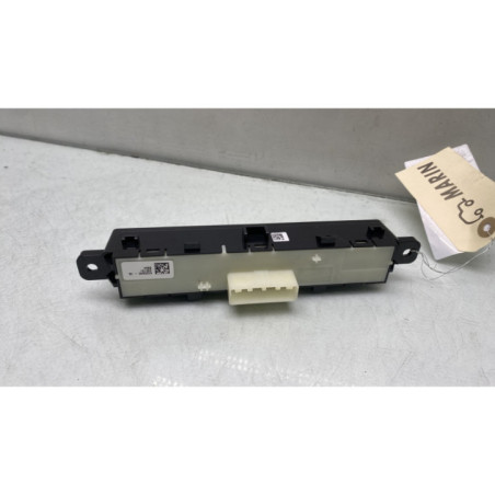 Bouton de warning DACIA SANDERO 3 STEPWAY