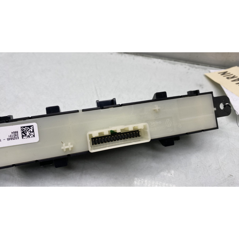 Bouton de warning DACIA SANDERO 3 STEPWAY Photo n°3