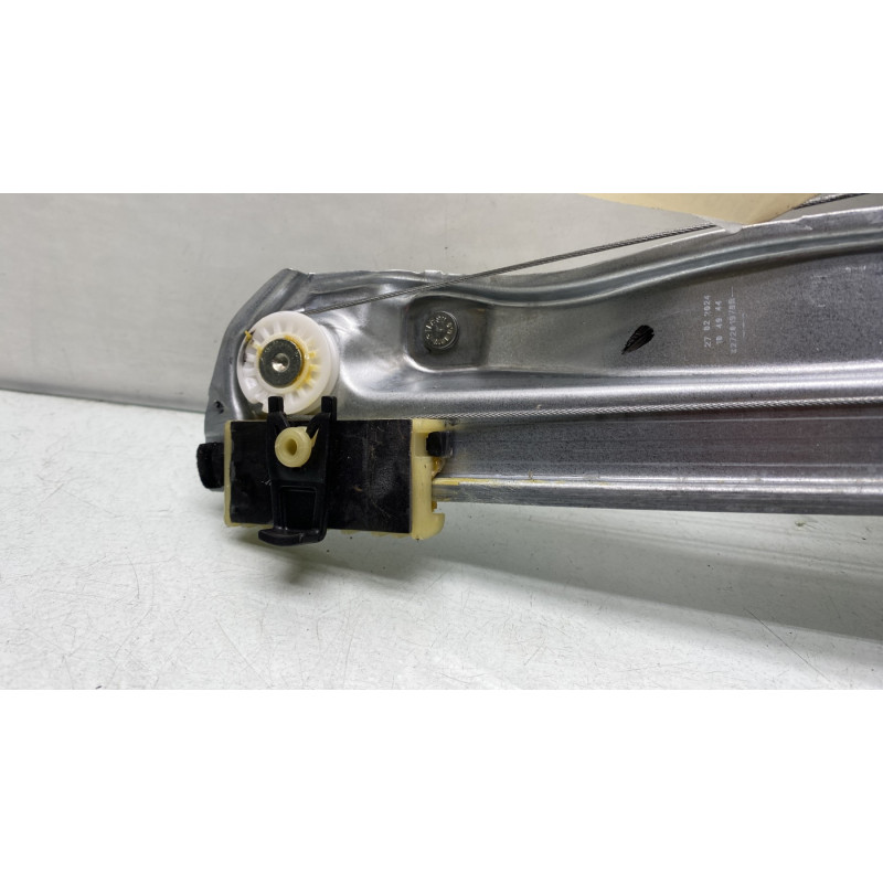 Leve vitre electrique arriere droit DACIA SANDERO 3 STEPWAY Photo n°2