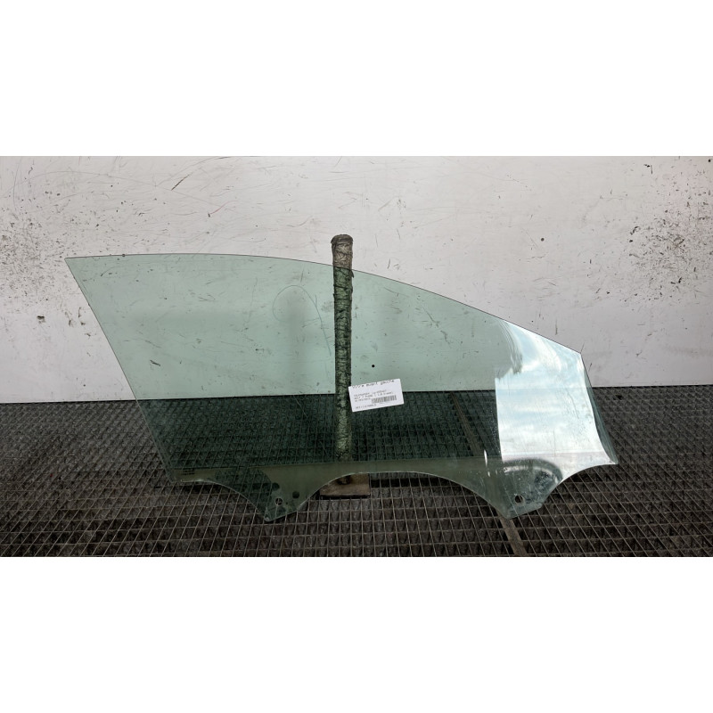 Vitre avant gauche VOLKSWAGEN GOLF 7 Photo n°4