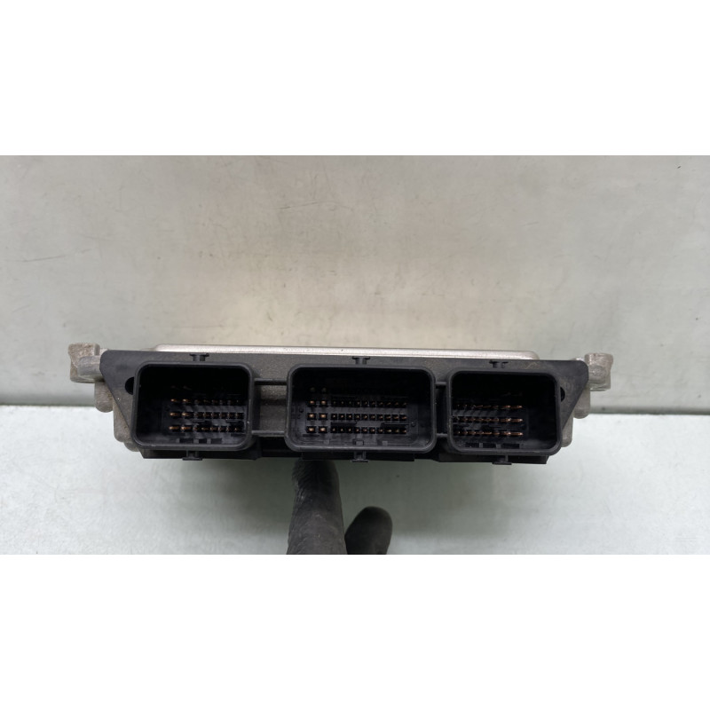 Calculateur moteur CITROEN C4 GRAND PICASSO 1 Photo n°3